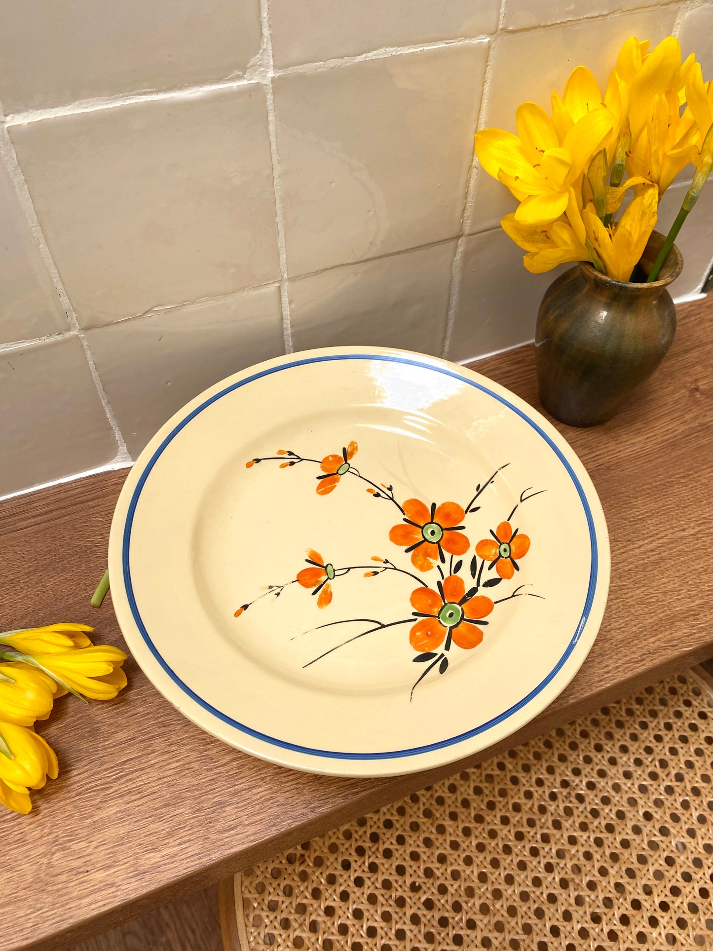 Plat de présentation sur pied