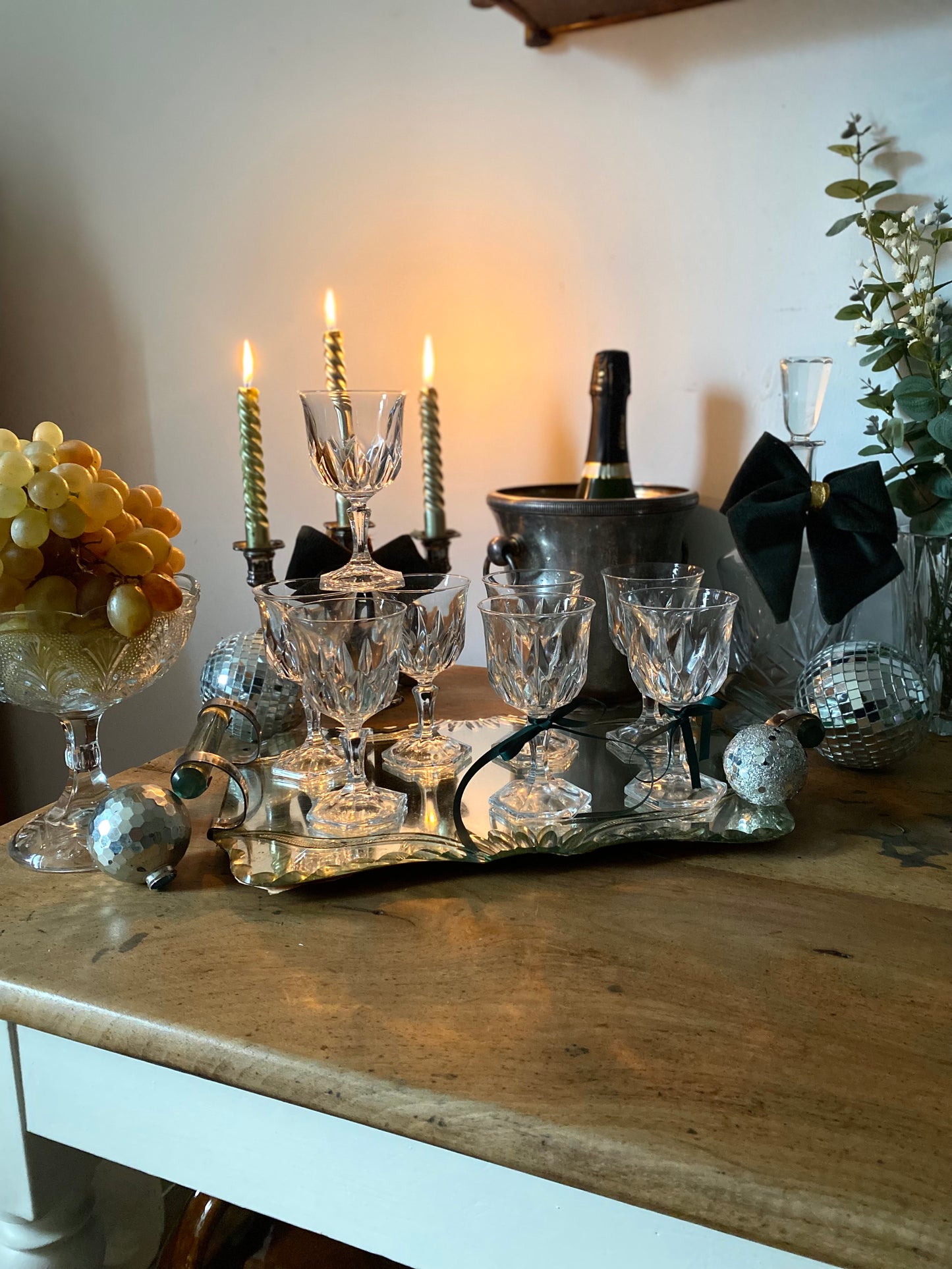 Service de verres en cristal taillé