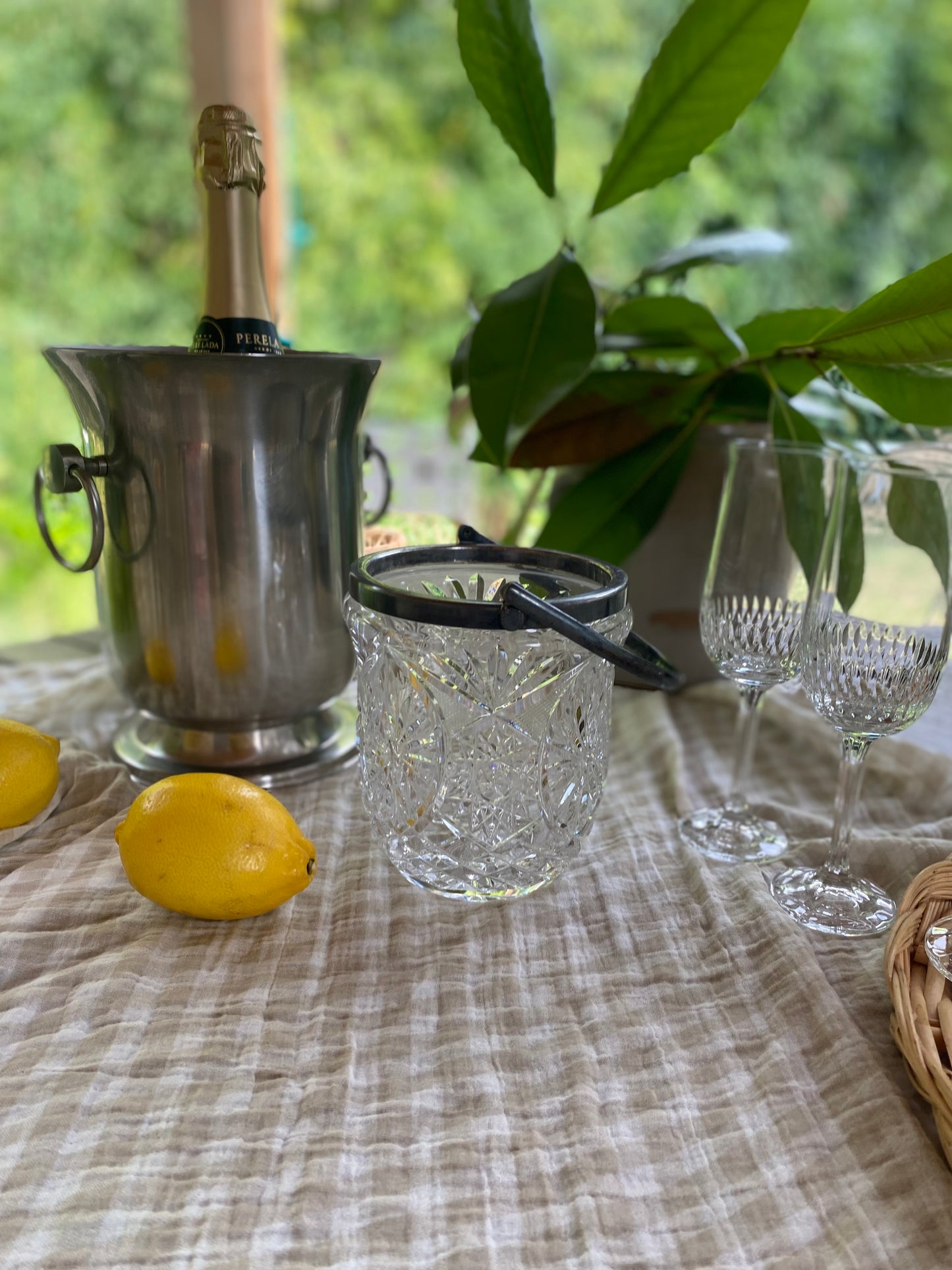 Seau à glace en verre pressé, motif étoilé, années 50-60