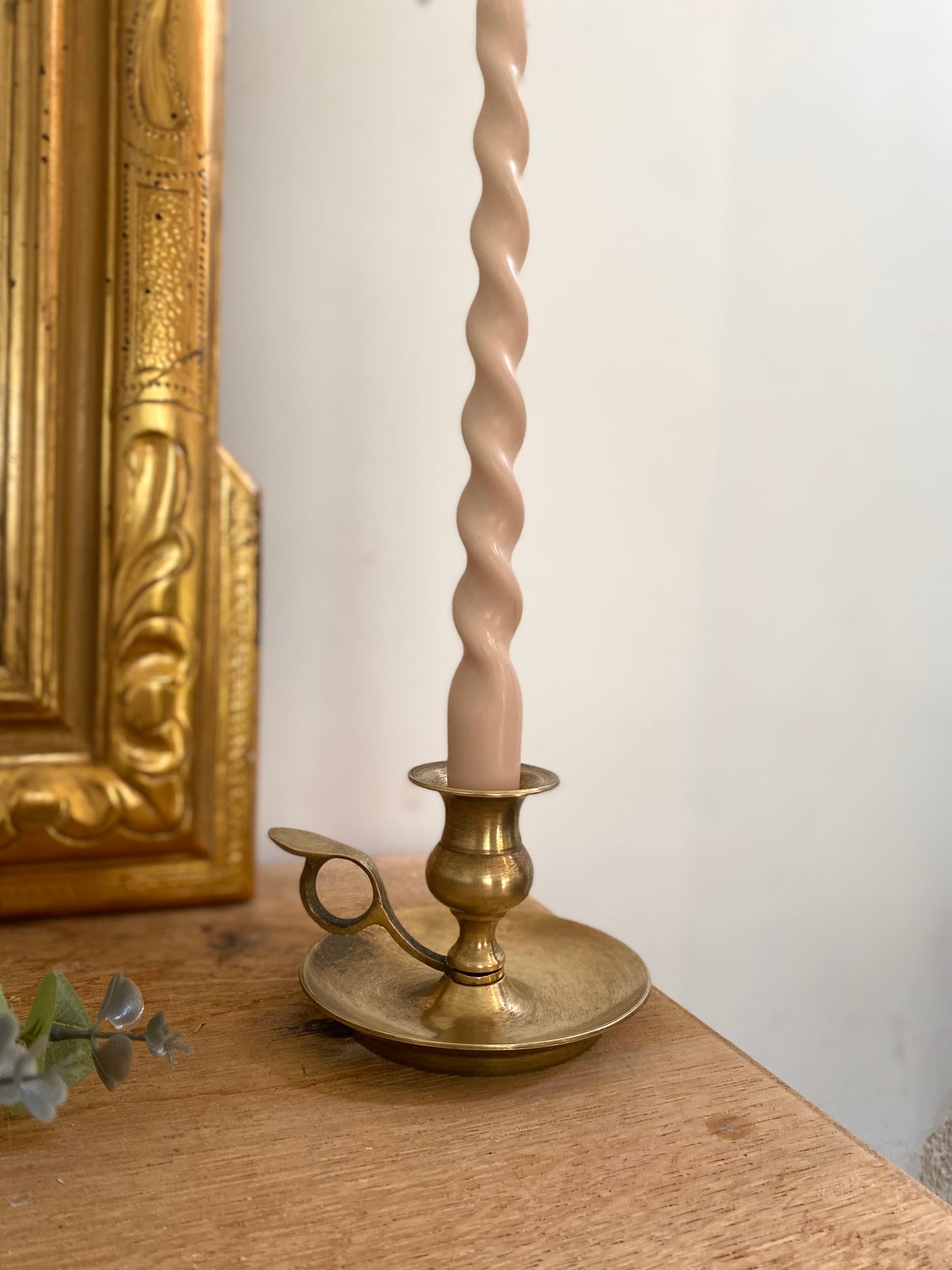Élégant Bougeoir à main en Laiton – 1950