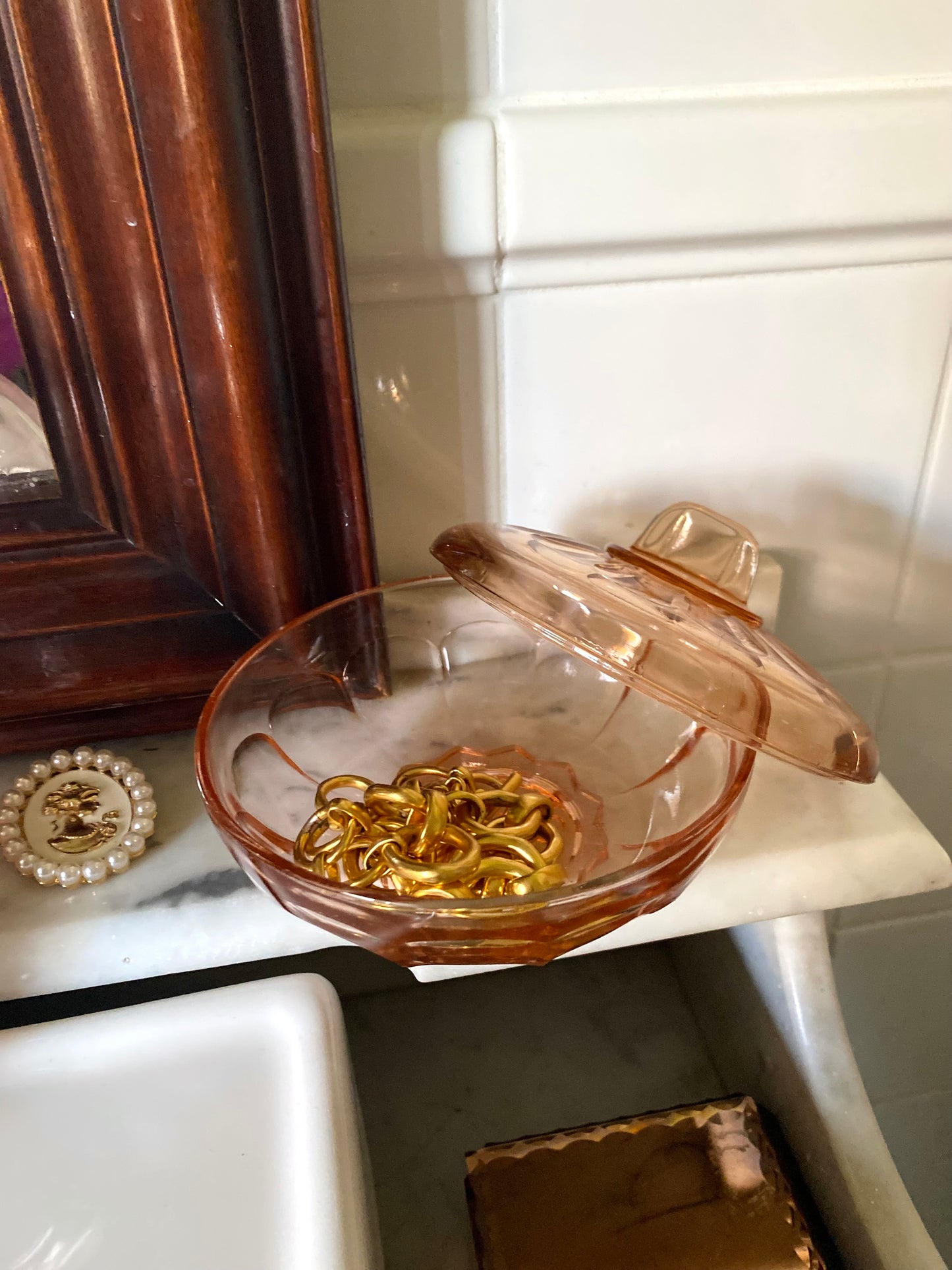 Boîte à poudre en rosaline