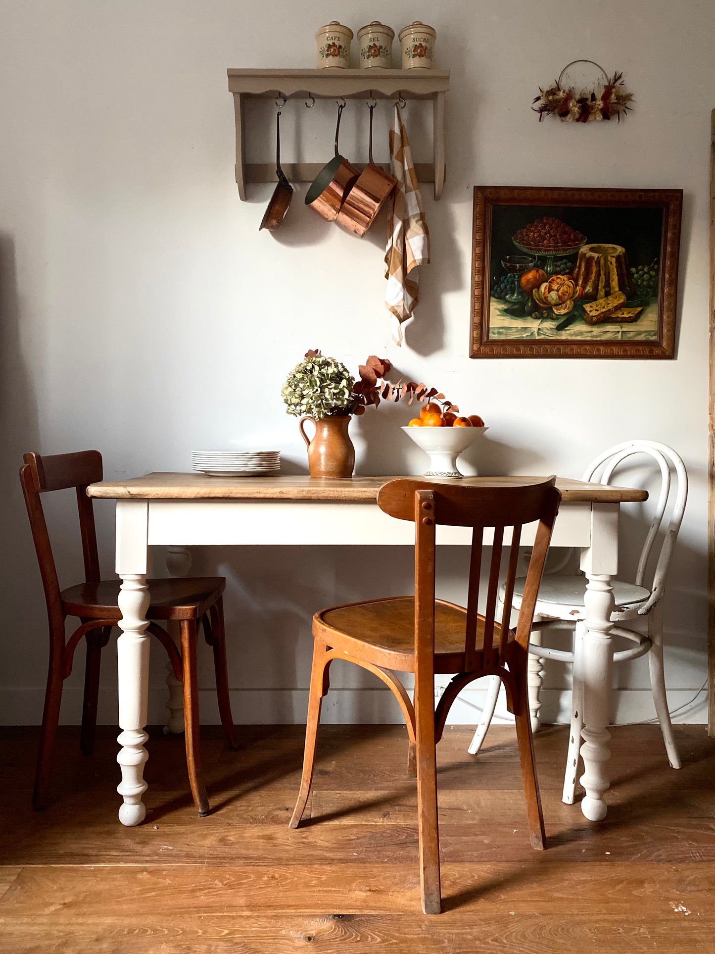 Table ancienne en noyer