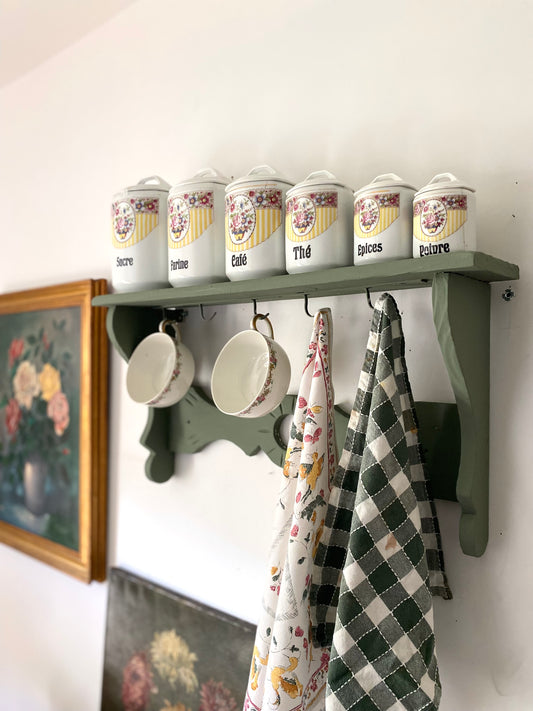 Étagère de cuisine murale vintage