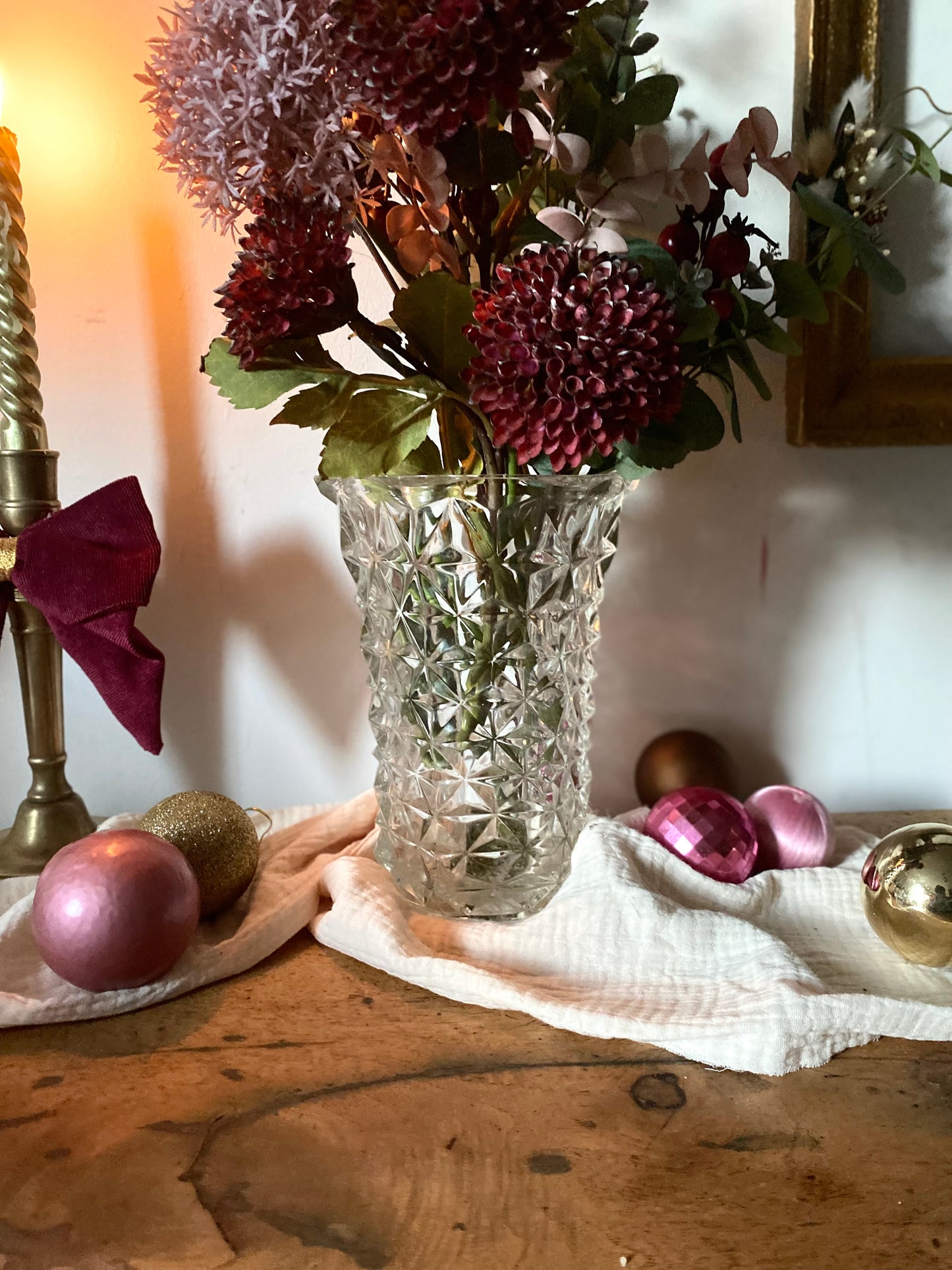 Vase en verre ciselé vintage