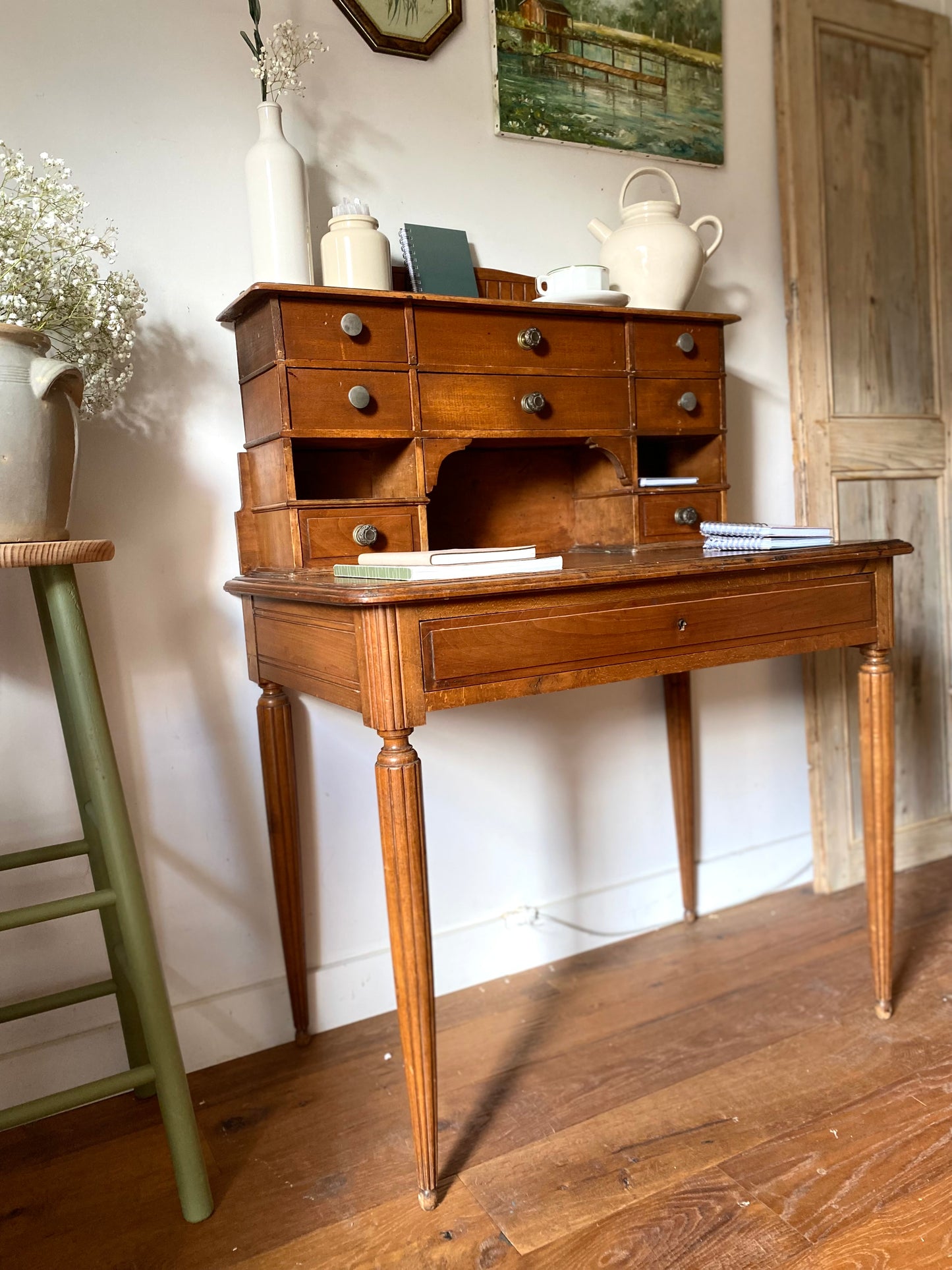 Bureau secrétaire en bois massif ancien