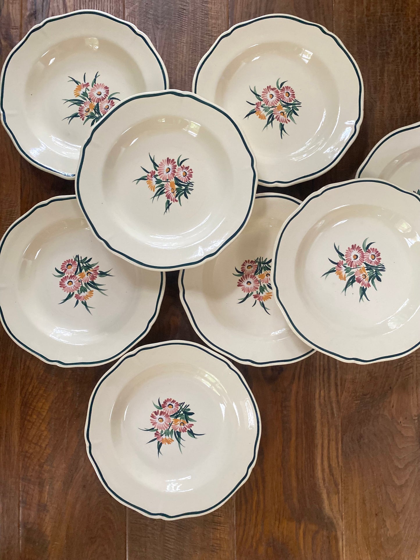 Assiettes en faïence de Gien