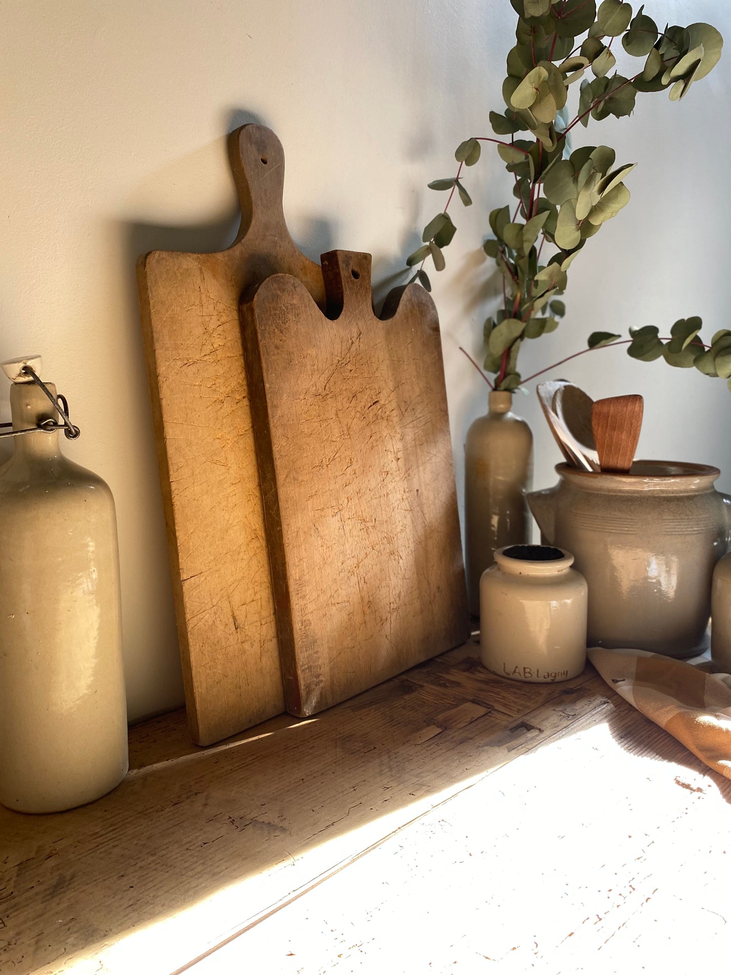 Planche à découper en bois ancien
