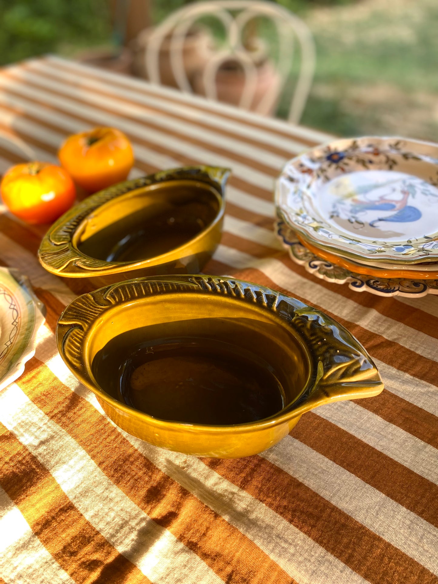 Lot de 2 raviers en barbotine vert olive vintage