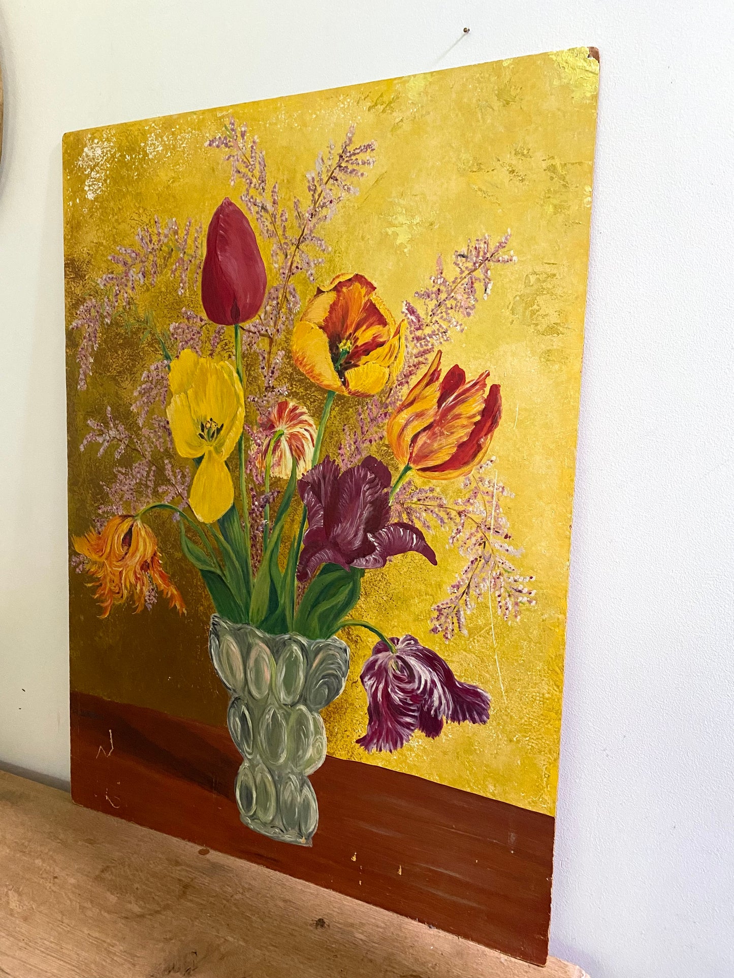 Bouquet de tulipes au fond doré — Huile sur panneau, 1977