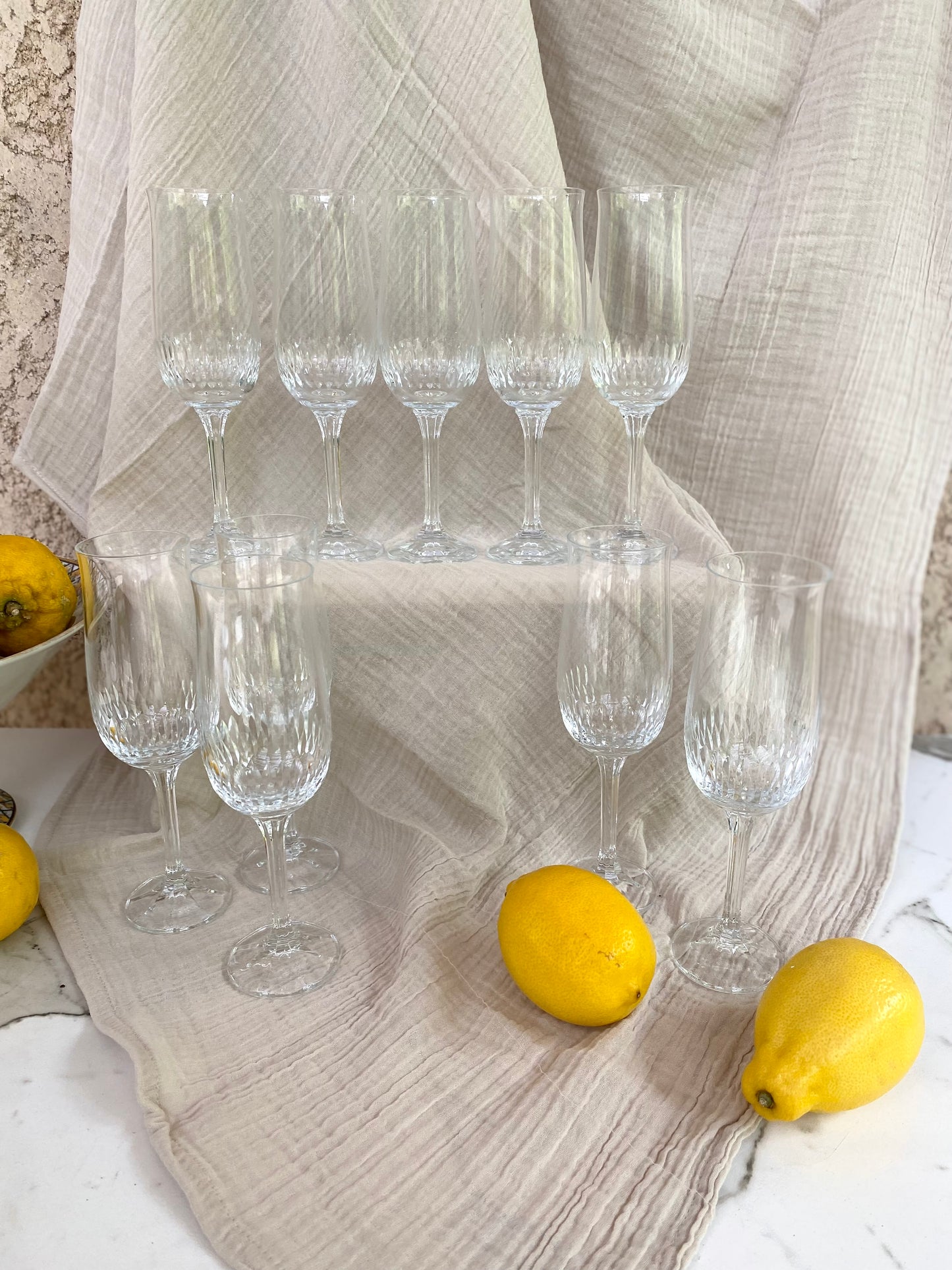 Service de 10 flûtes à champagne en verre taillé, 1960