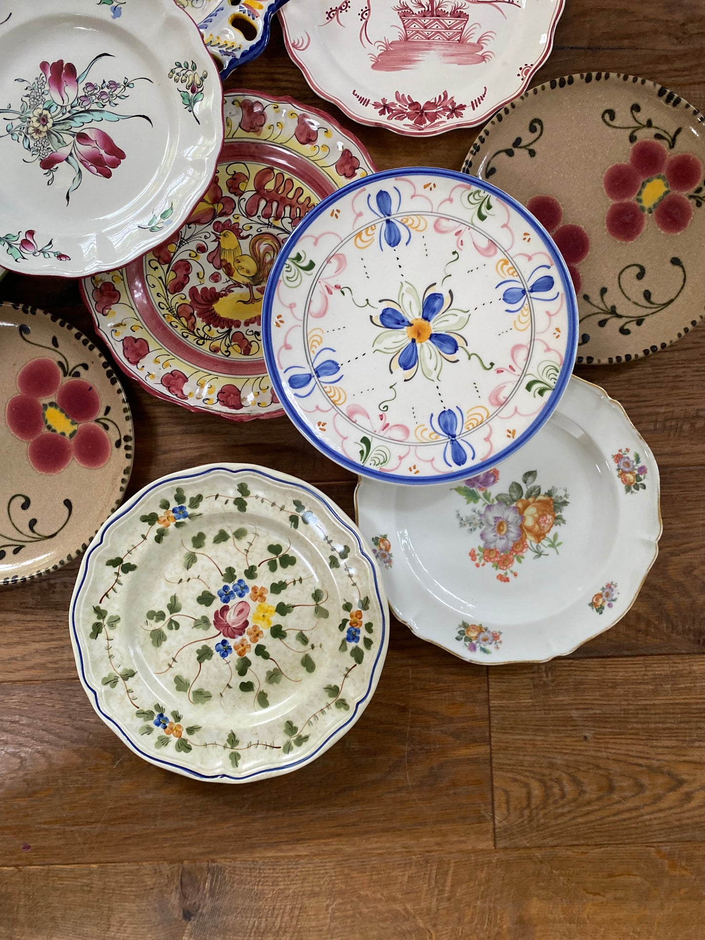 Assiettes anciennes dépareillées