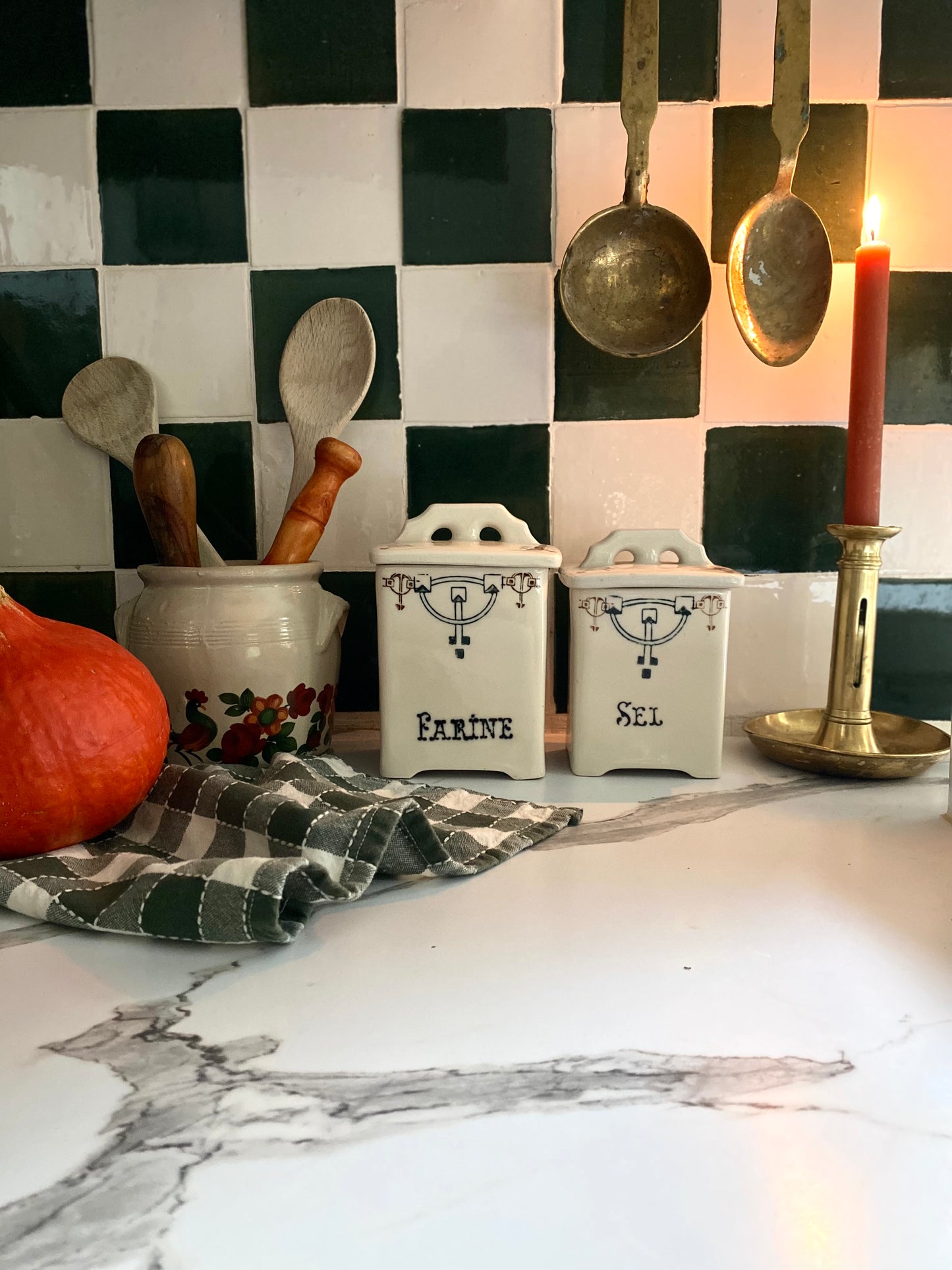 Duo de pots à épices 1920