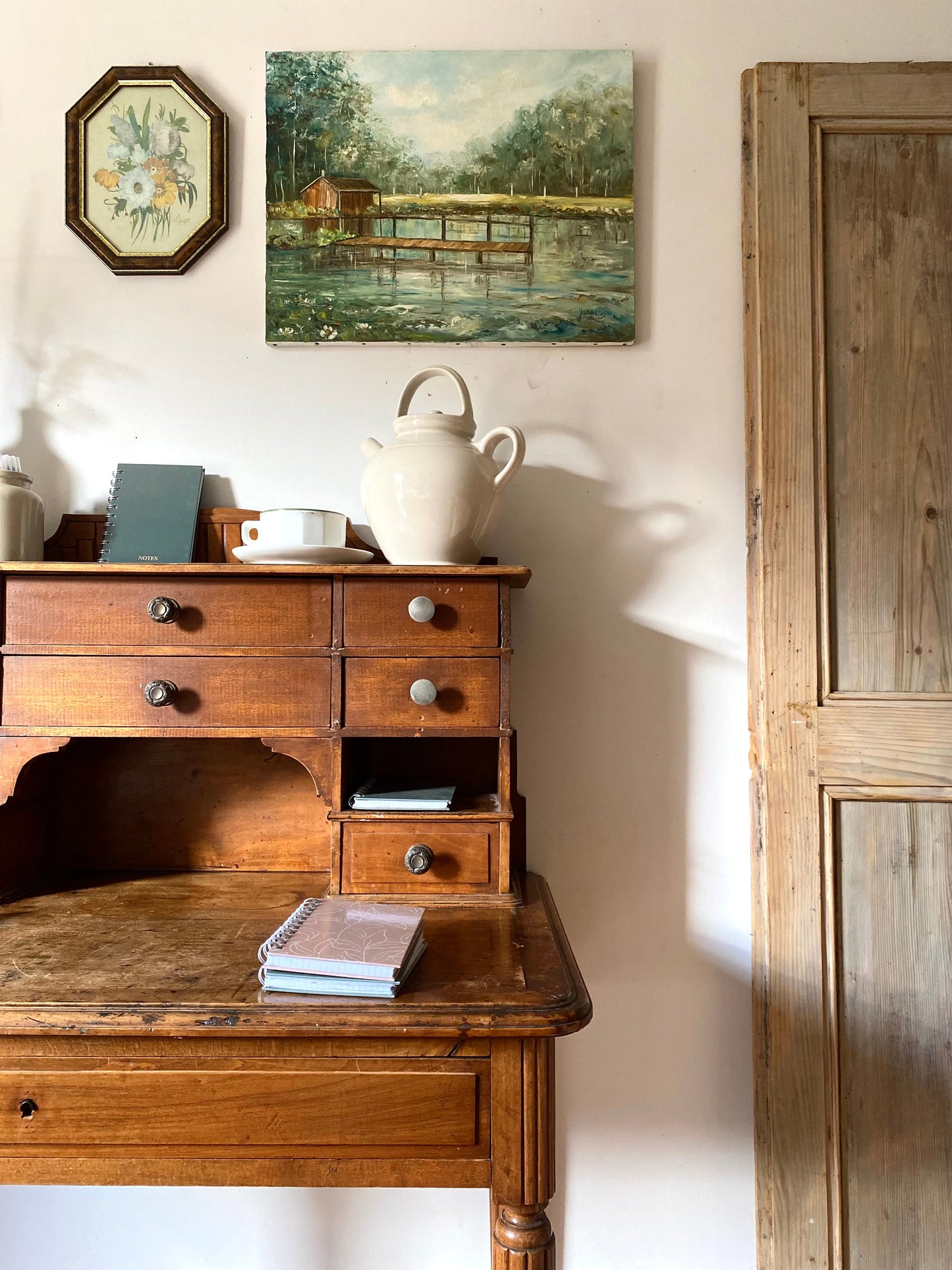 Bureau secrétaire en bois massif ancien