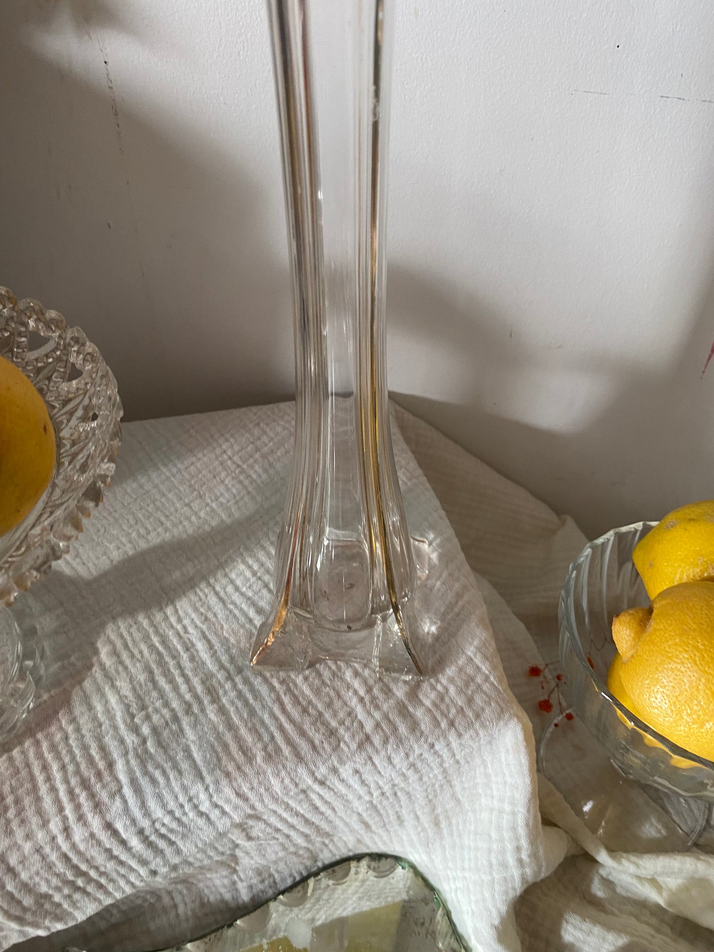 Soliflore en verre moulé 1960