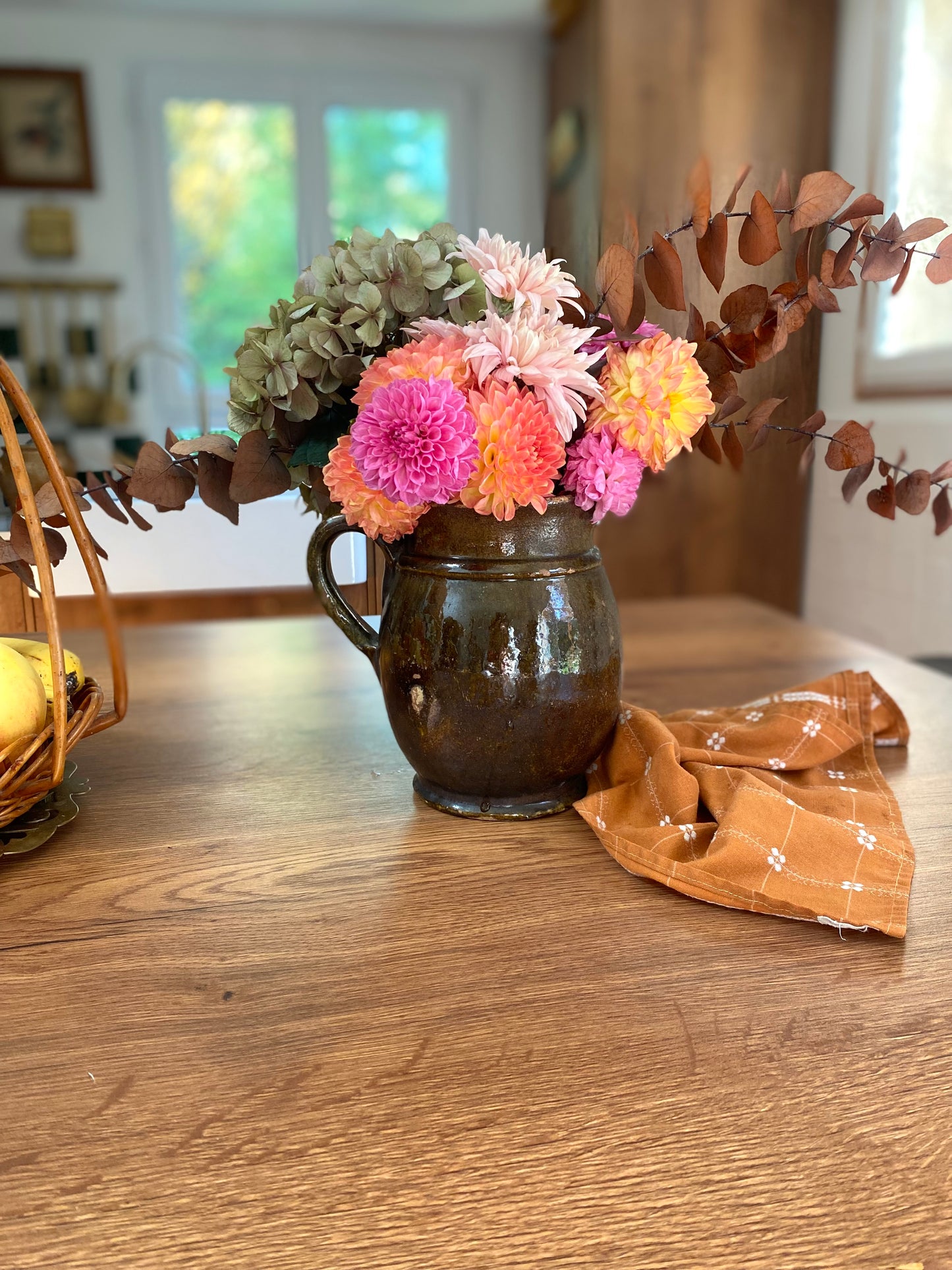 Pichet en terre cuite ancienne