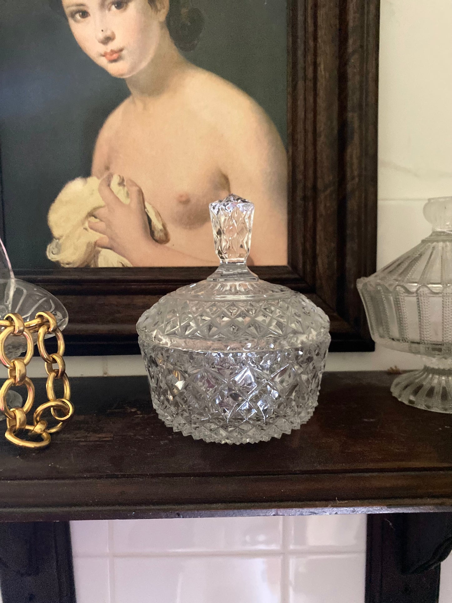 Bonbonnière en verre pressé 1950