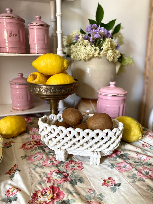 Corbeille Tressée en Céramique Blanche Vintage