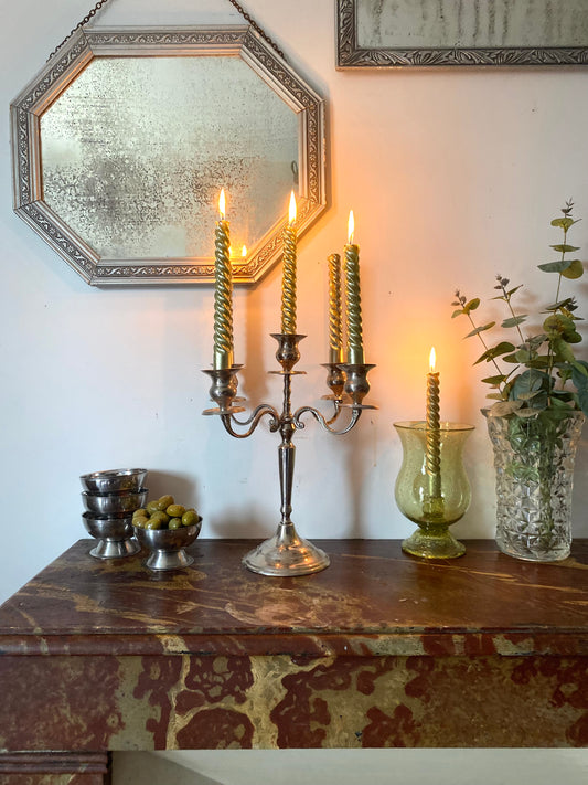 Chandelier en métal argenté