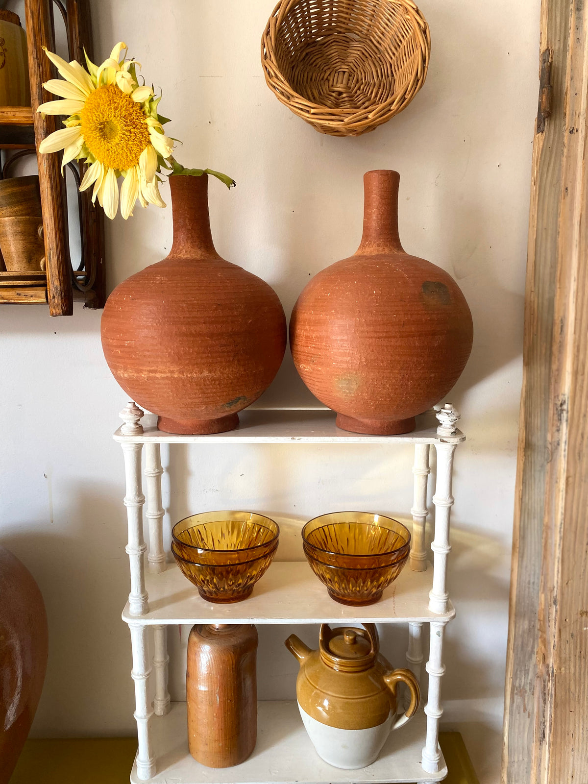 Vase bouteille en terre cuite, col long, poterie tournée