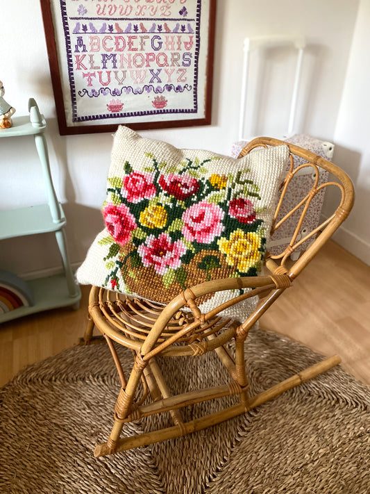 Coussin ancien en crochet