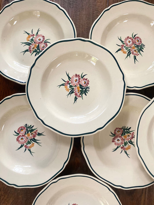 Assiettes en faïence de Gien
