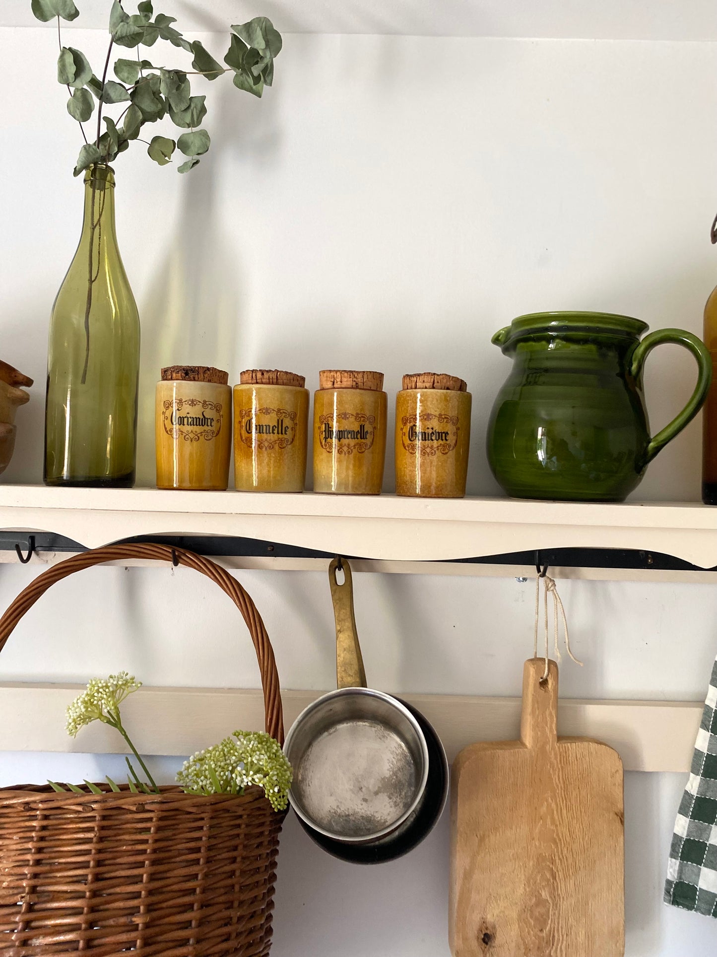 Série de pots à epices