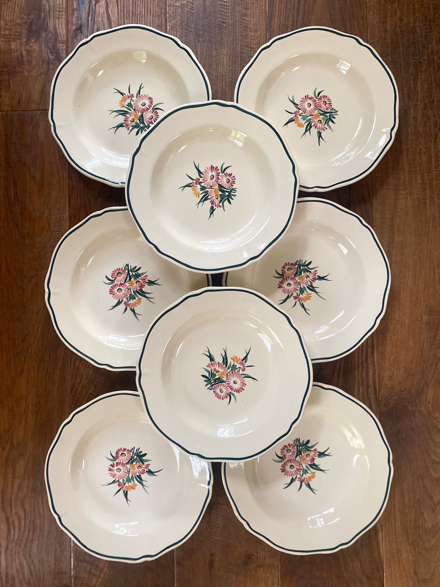 Assiettes en faïence de Gien