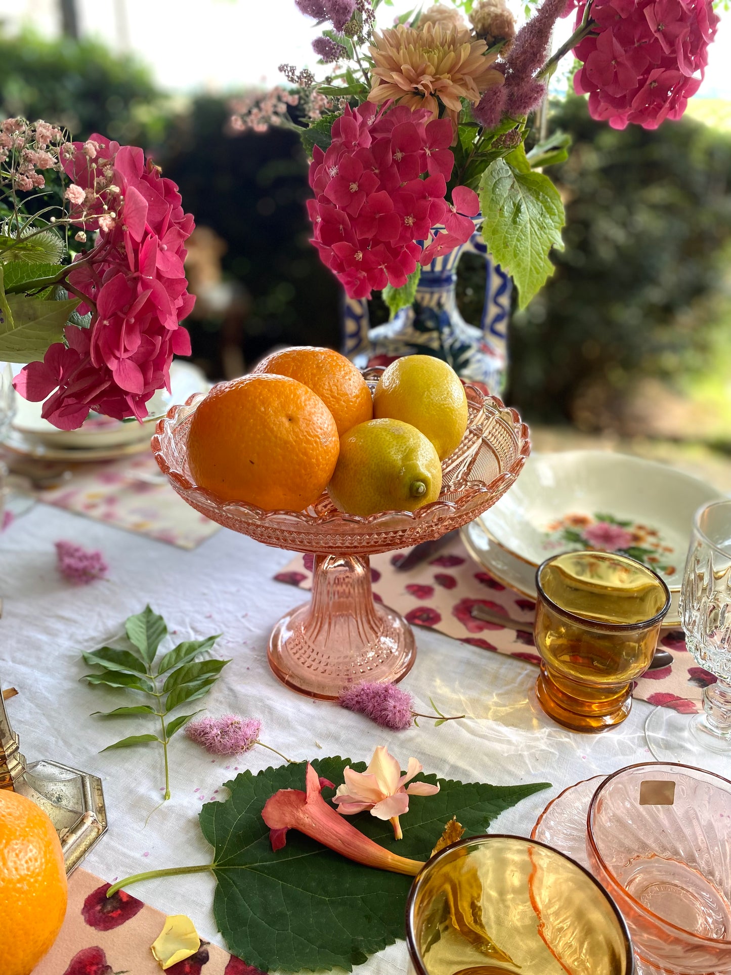 Coupe à fruit en rosaline ancienne