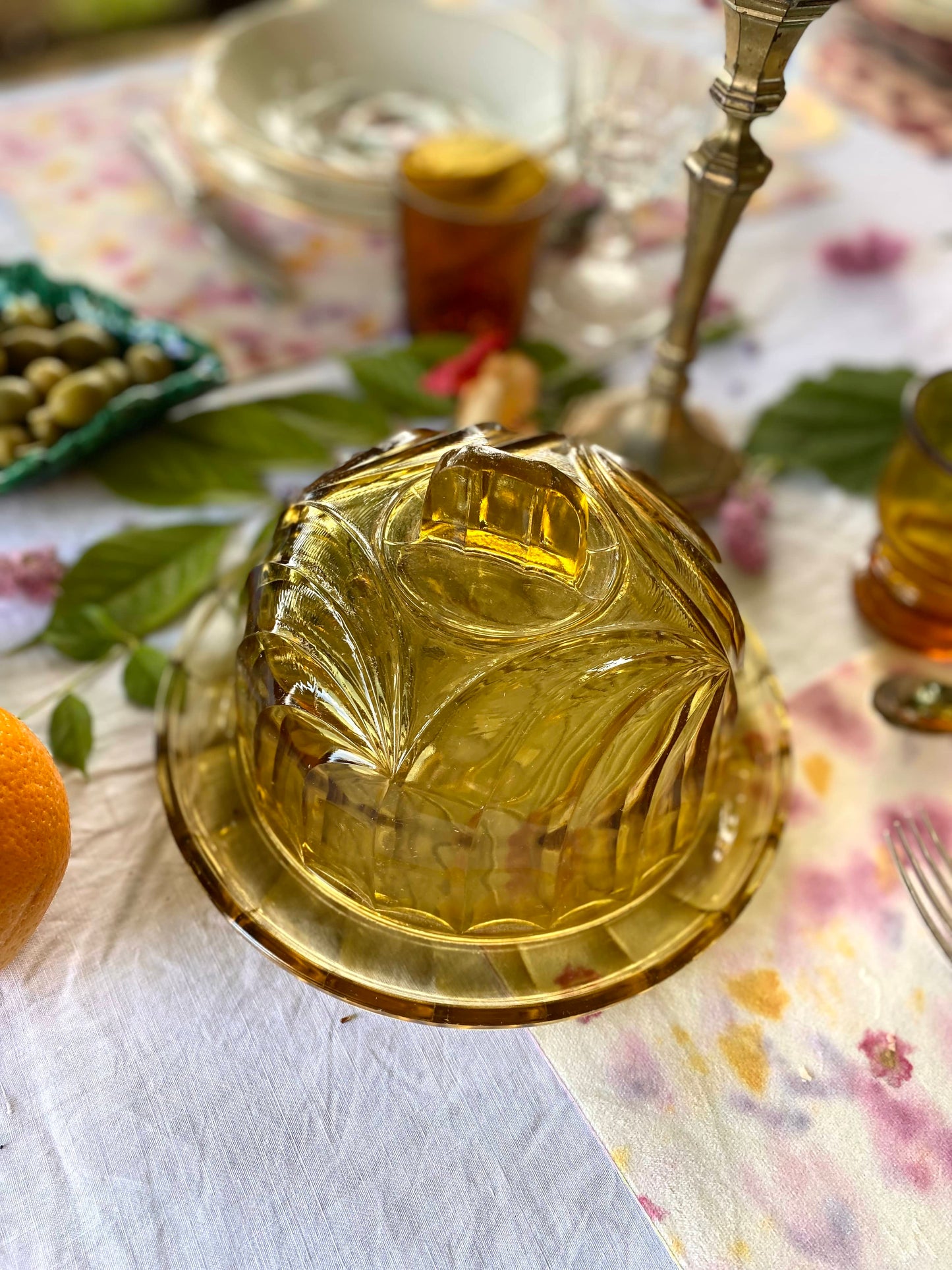 Cloche à fromage vintage en verre jaune