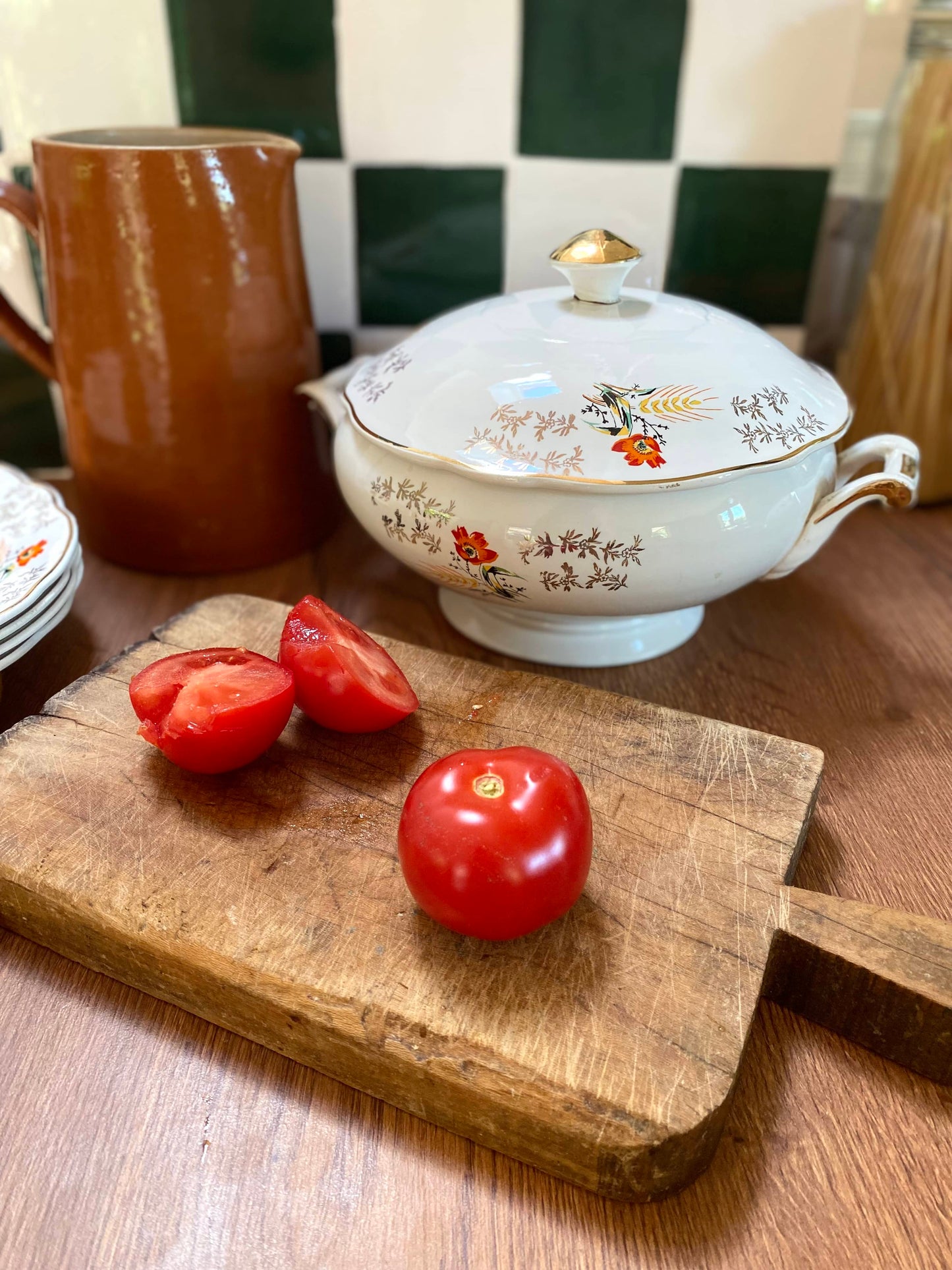 Soupière ou coupe à fruit en faïence ancienne