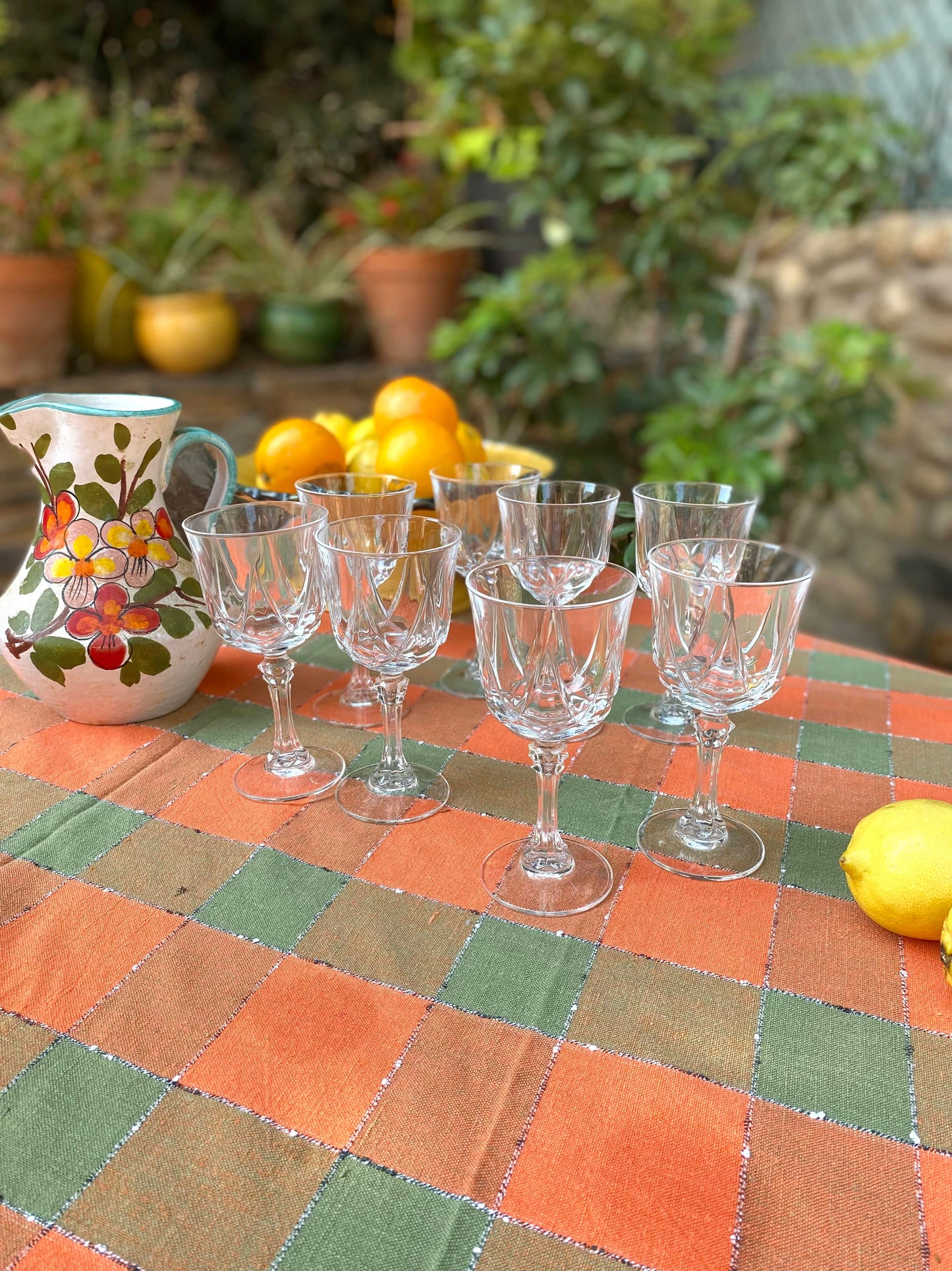 Service de 8 verres à pied en cristal ancien