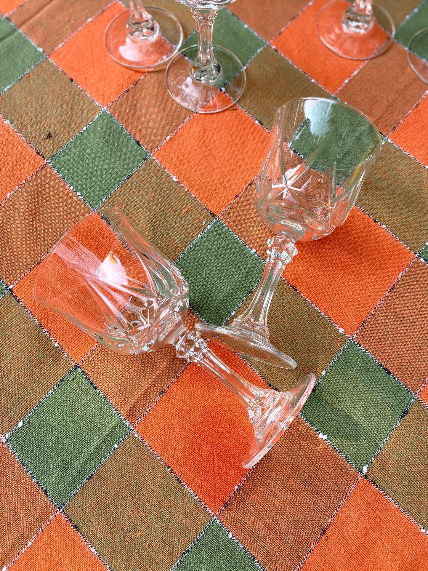 Service de 8 verres à pied en cristal ancien