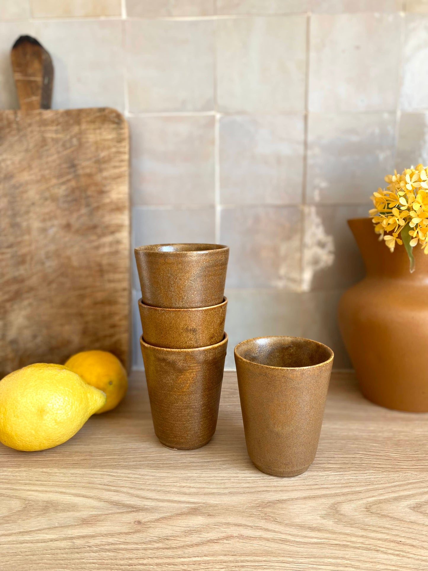 4 verre en grès ancien