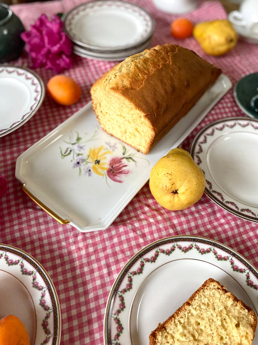 Plat rectangulaire à cake à porcelaine ancienne