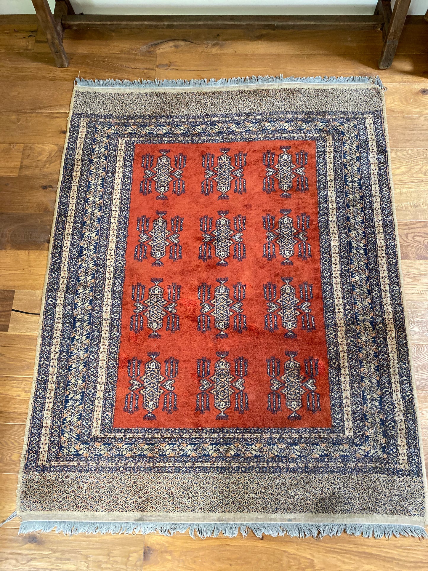 Tapis d’Orient ancien en laine et soie tissée