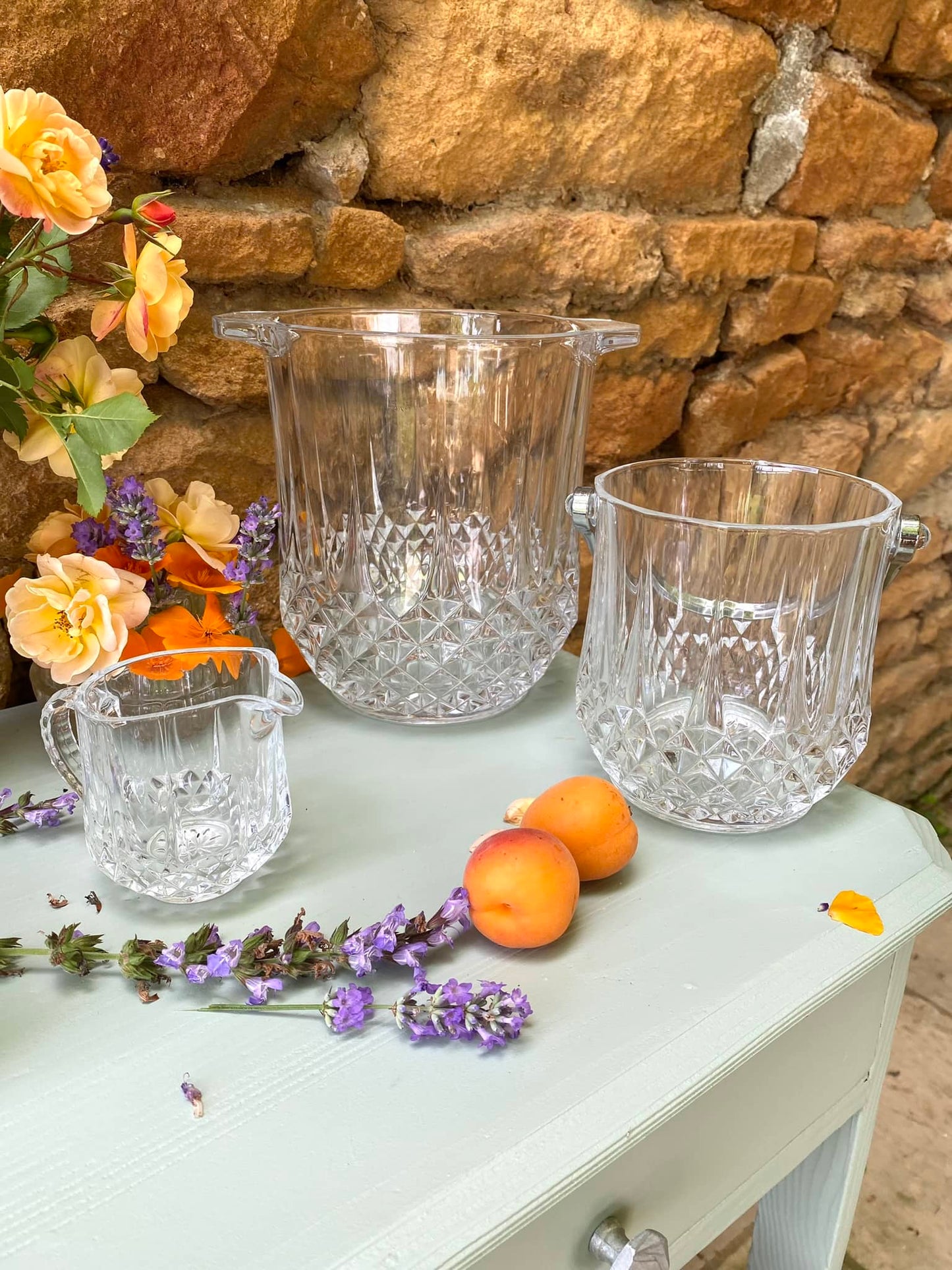 Ensemble de seaux à champagne et à glace en cristal ancien