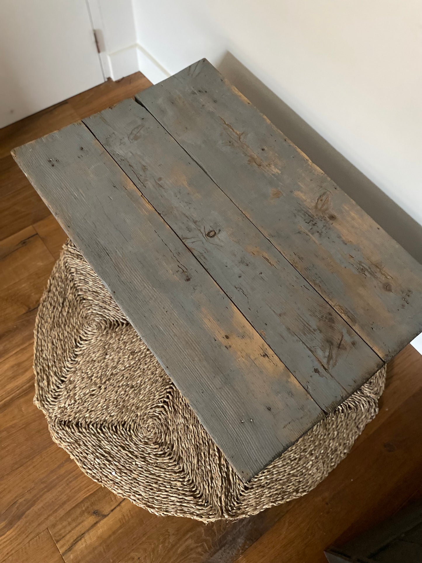 Table basse de ferme en bois ancien patiné